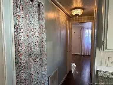 For Sale: $38,500 (2 beds, 2 baths, 1000 Square Feet)