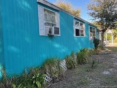 For Sale: $38,500 (2 beds, 2 baths, 1000 Square Feet)