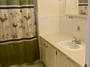 For Sale: $35,000 (2 beds, 2 baths, 1500 Square Feet)