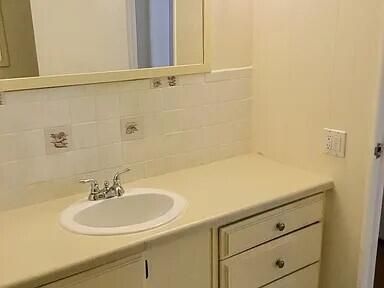 For Sale: $35,000 (2 beds, 2 baths, 1500 Square Feet)