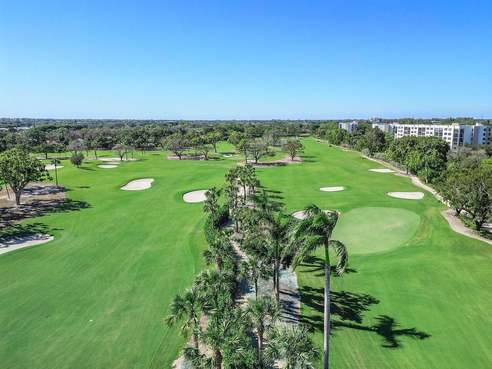 Active With Contract: $179,900 (2 beds, 2 baths, 1207 Square Feet)