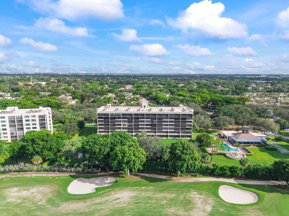 Active With Contract: $179,900 (2 beds, 2 baths, 1207 Square Feet)