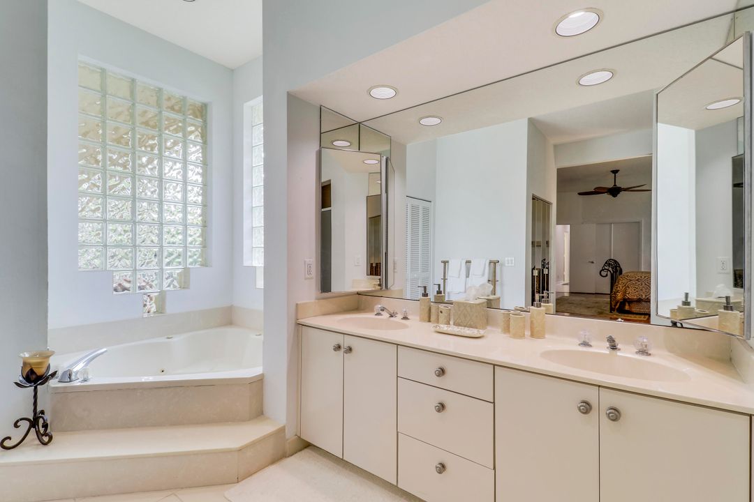 For Rent: $5,000 (3 beds, 2 baths, 2965 Square Feet)