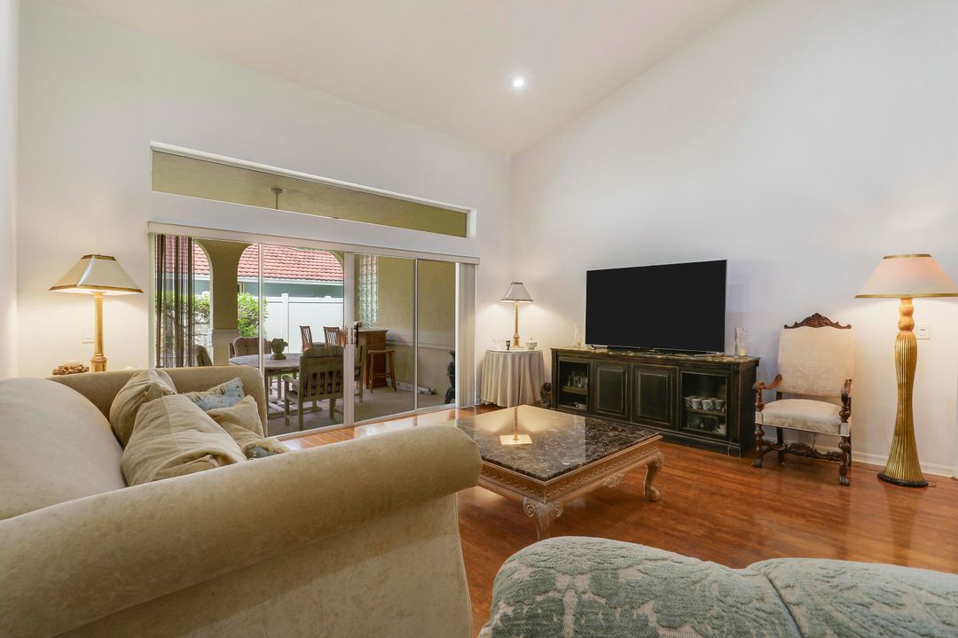 For Rent: $5,000 (3 beds, 2 baths, 2965 Square Feet)