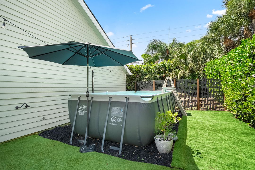 待售: $600,000 (4 贝兹, 2 浴室, 2416 平方英尺)