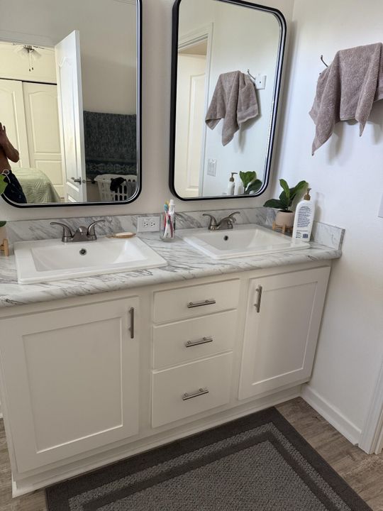 待售: $239,000 (3 贝兹, 2 浴室, 1260 平方英尺)