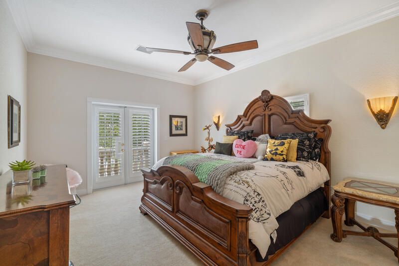 合同活跃: $699,000 (4 贝兹, 3 浴室, 3301 平方英尺)