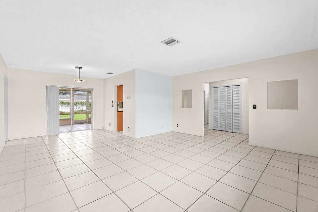 Active With Contract: $720,000 (2 beds, 2 baths, 1552 Square Feet)