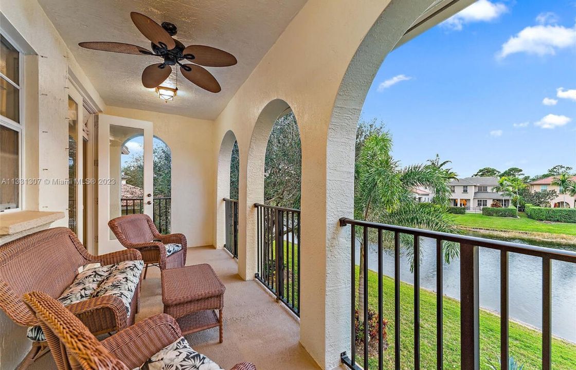 En Renta: $12,200 (3 camas, 2 baños, 2468 Pies cuadrados)