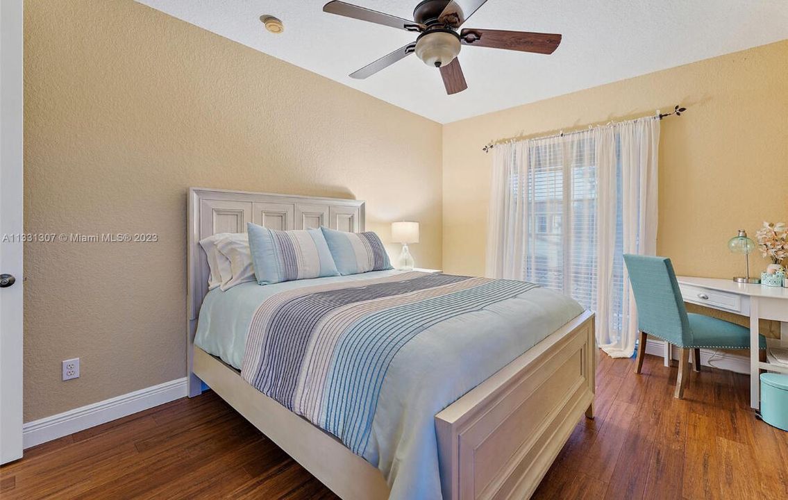 En Renta: $12,200 (3 camas, 2 baños, 2468 Pies cuadrados)