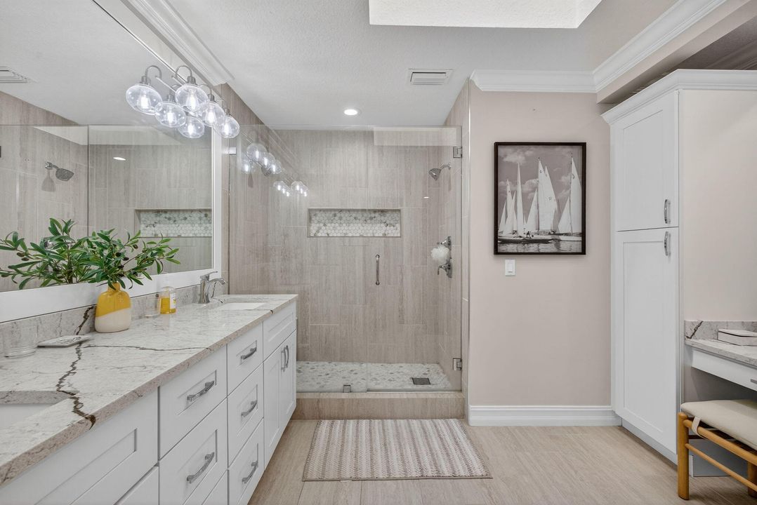 Activo con contrato: $465,000 (2 camas, 2 baños, 1698 Pies cuadrados)