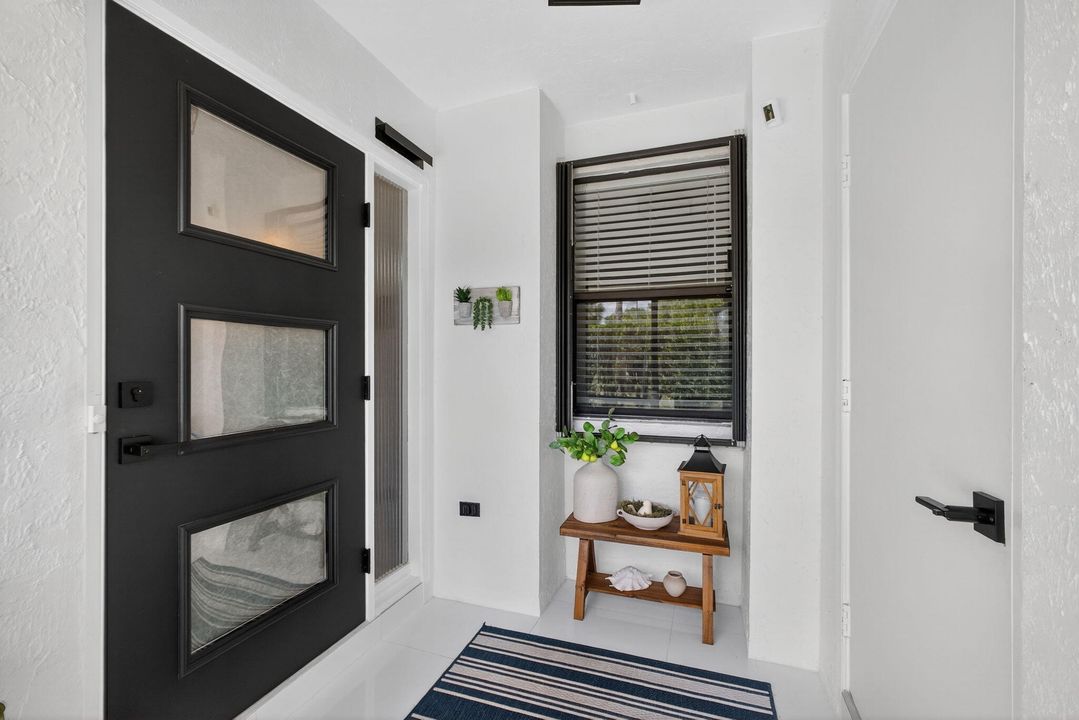 Activo con contrato: $465,000 (2 camas, 2 baños, 1698 Pies cuadrados)