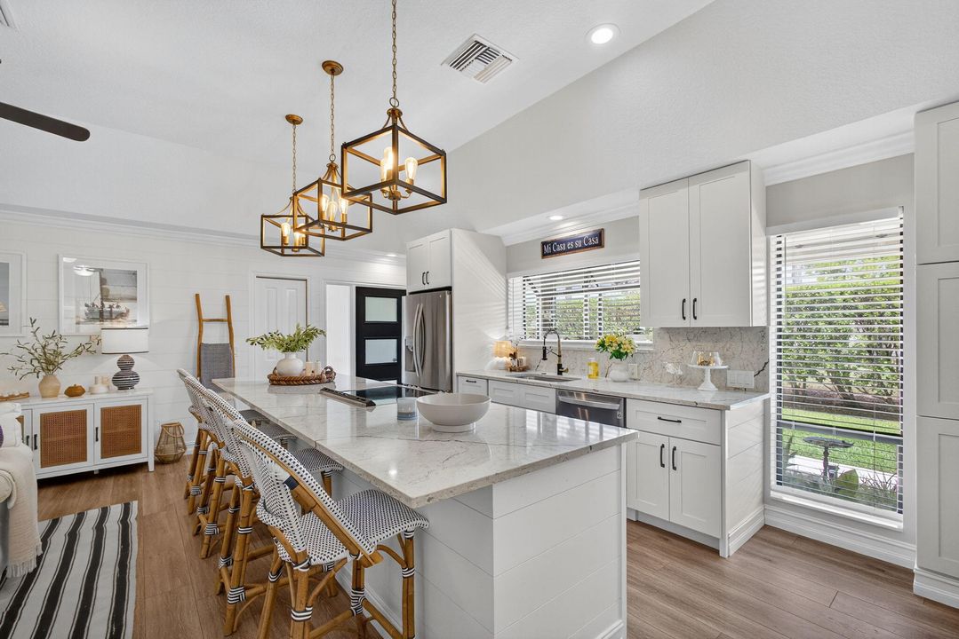 Activo con contrato: $465,000 (2 camas, 2 baños, 1698 Pies cuadrados)