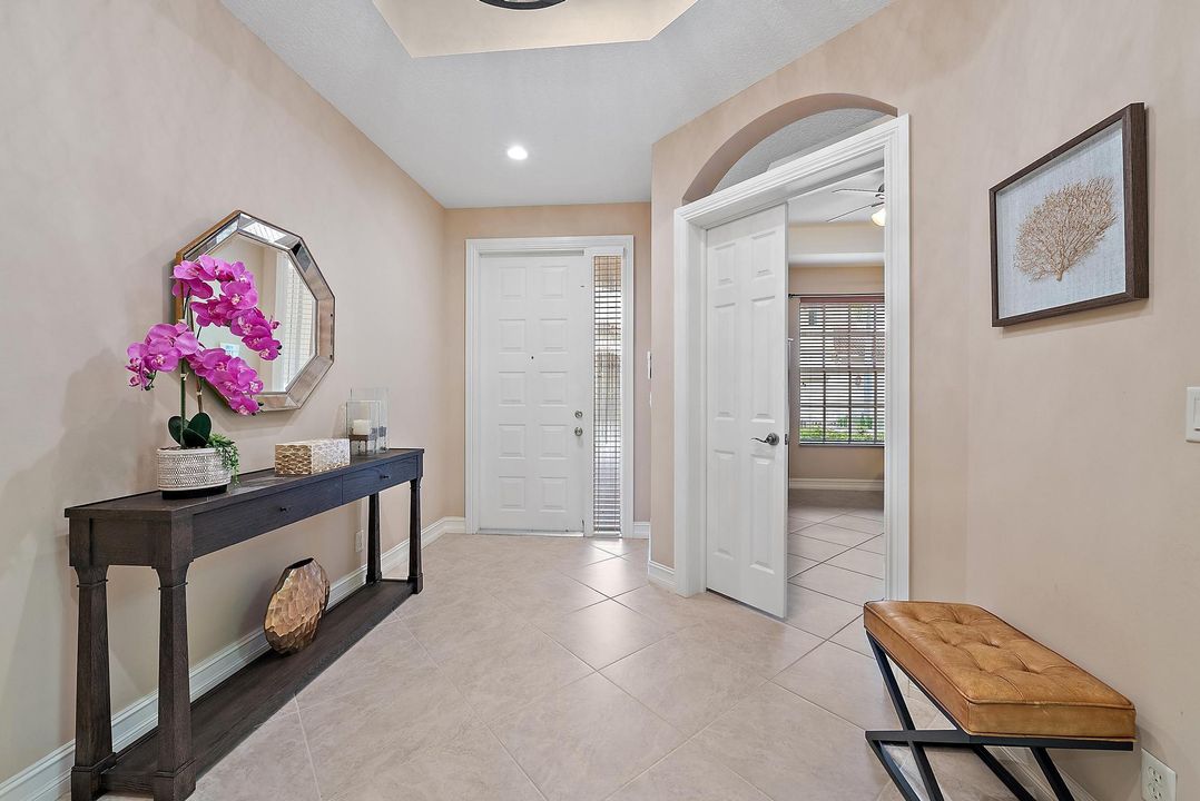 В аренду: $10,750 (2 спален, 2 ванн, 2327 Квадратных фут)