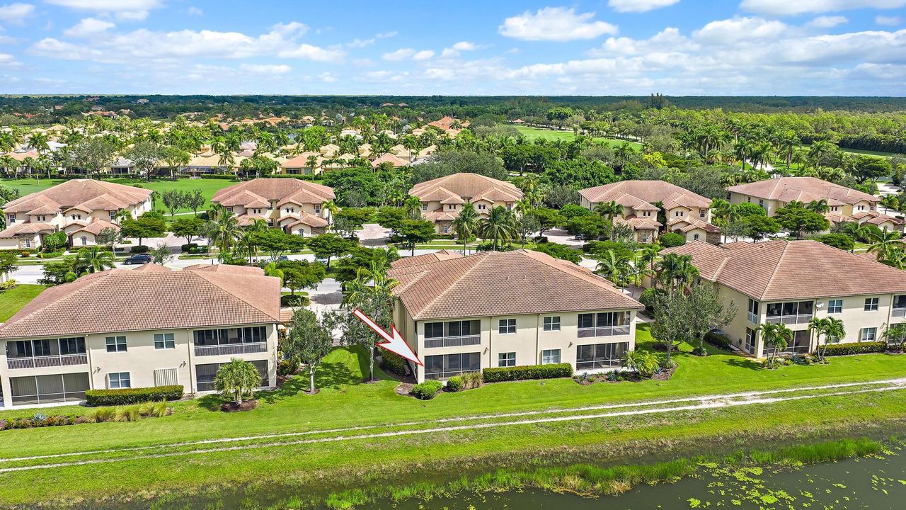 В аренду: $10,750 (2 спален, 2 ванн, 2327 Квадратных фут)