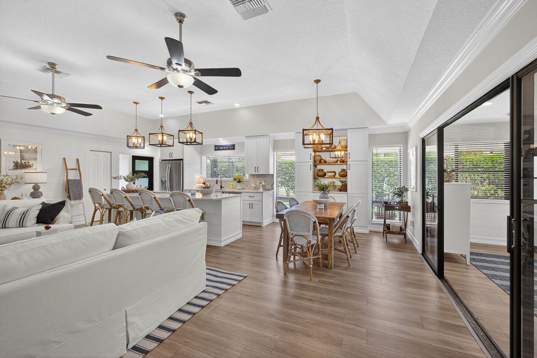 Activo con contrato: $465,000 (2 camas, 2 baños, 1698 Pies cuadrados)