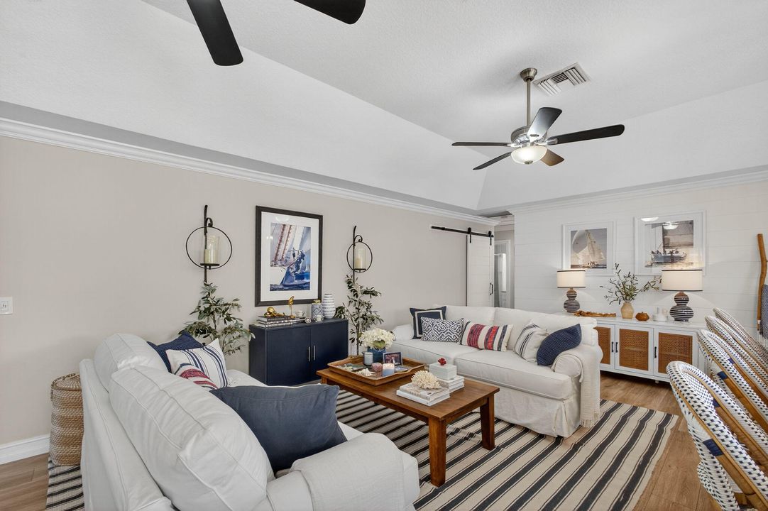 Activo con contrato: $465,000 (2 camas, 2 baños, 1698 Pies cuadrados)