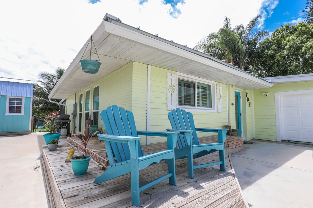 Active With Contract: $525,000 (3 beds, 2 baths, 1040 Square Feet)