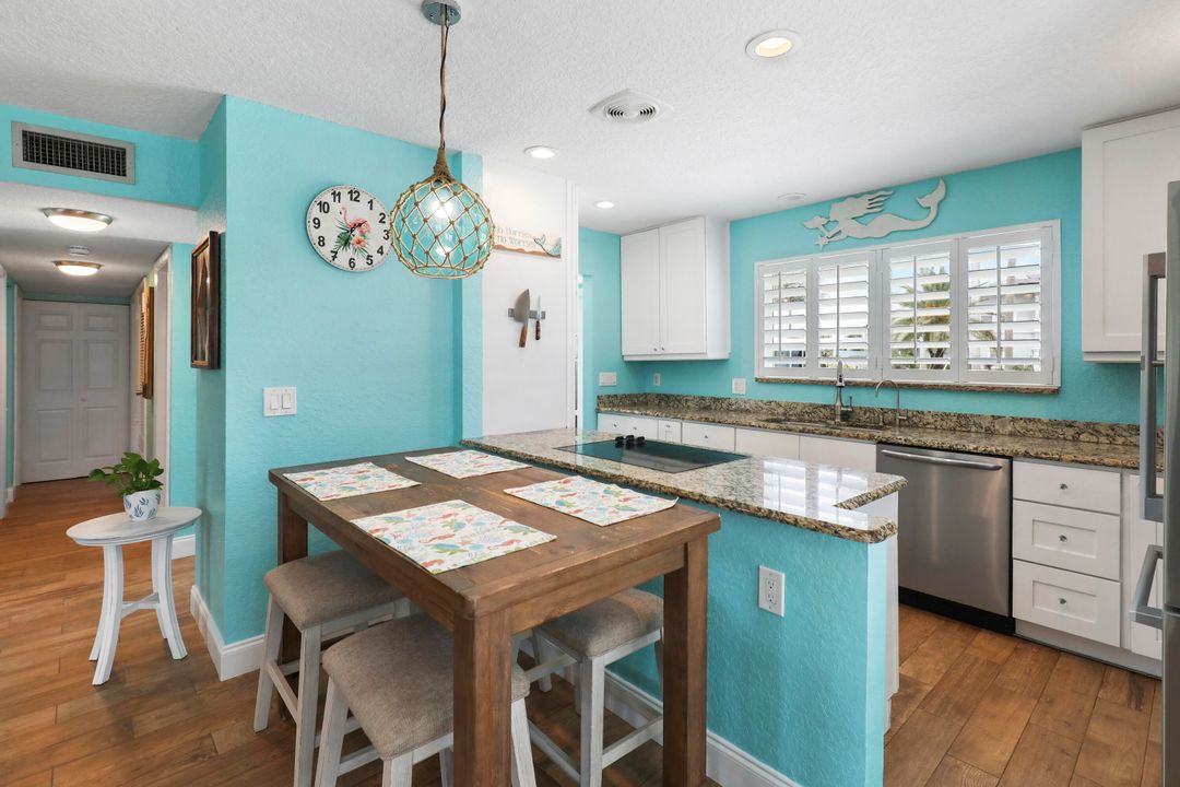 Active With Contract: $525,000 (3 beds, 2 baths, 1040 Square Feet)