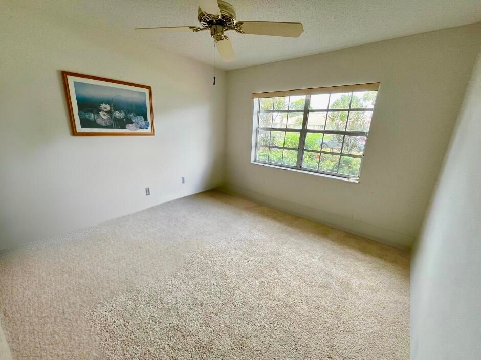 For Sale: $110,000 (2 beds, 2 baths, 1186 Square Feet)