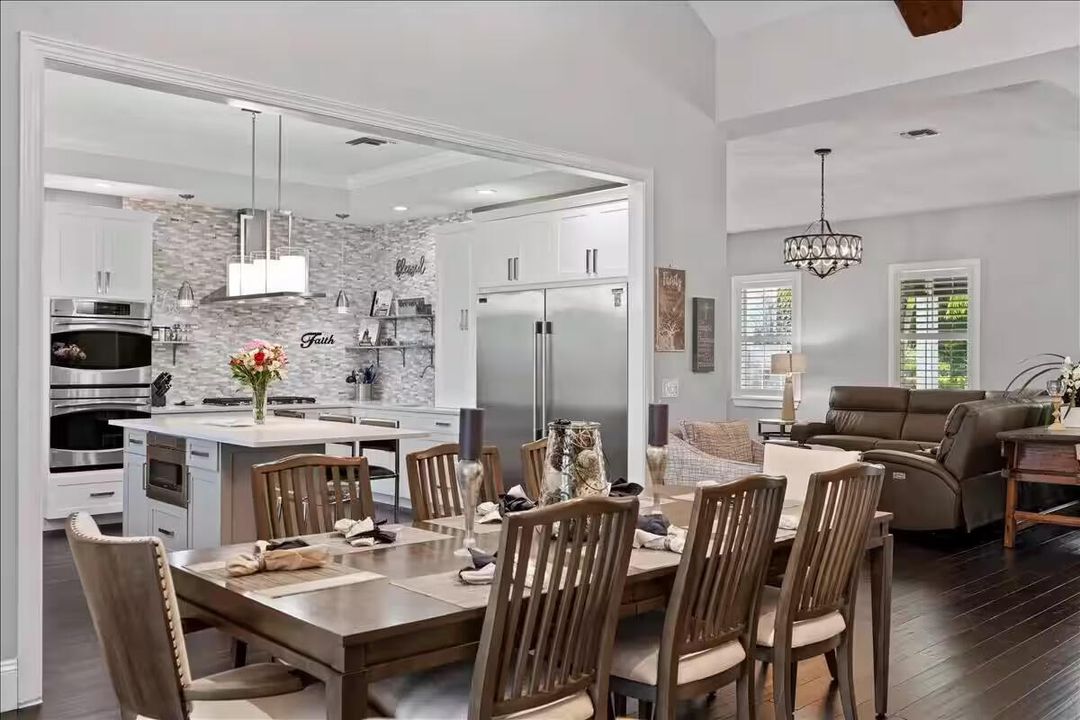 For Rent: $22,000 (5 beds, 3 baths, 4056 Square Feet)