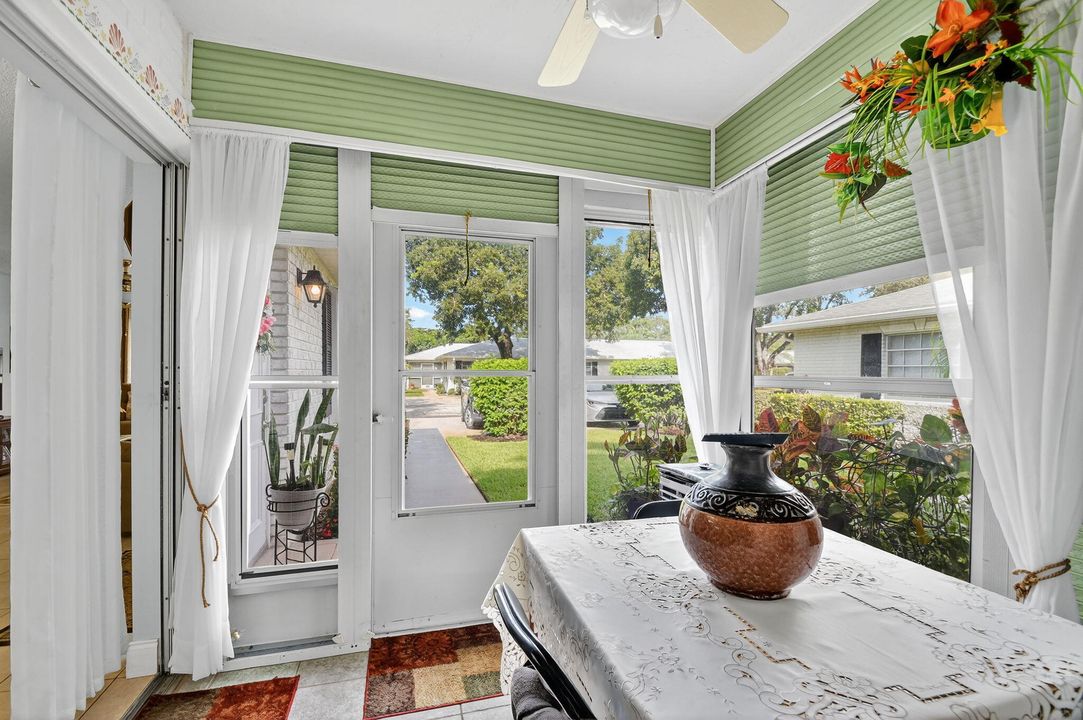 Active With Contract: $209,000 (2 beds, 2 baths, 1238 Square Feet)