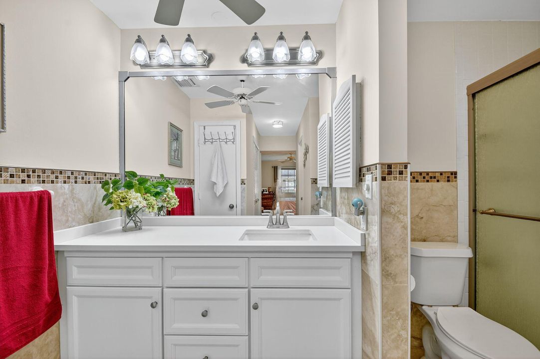 Active With Contract: $209,000 (2 beds, 2 baths, 1238 Square Feet)