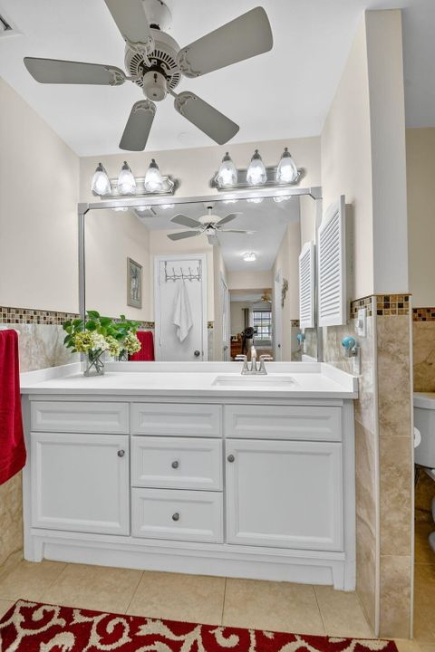 Active With Contract: $209,000 (2 beds, 2 baths, 1238 Square Feet)