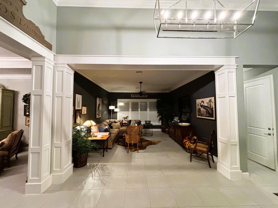 待售: $833,900 (2 贝兹, 3 浴室, 2740 平方英尺)