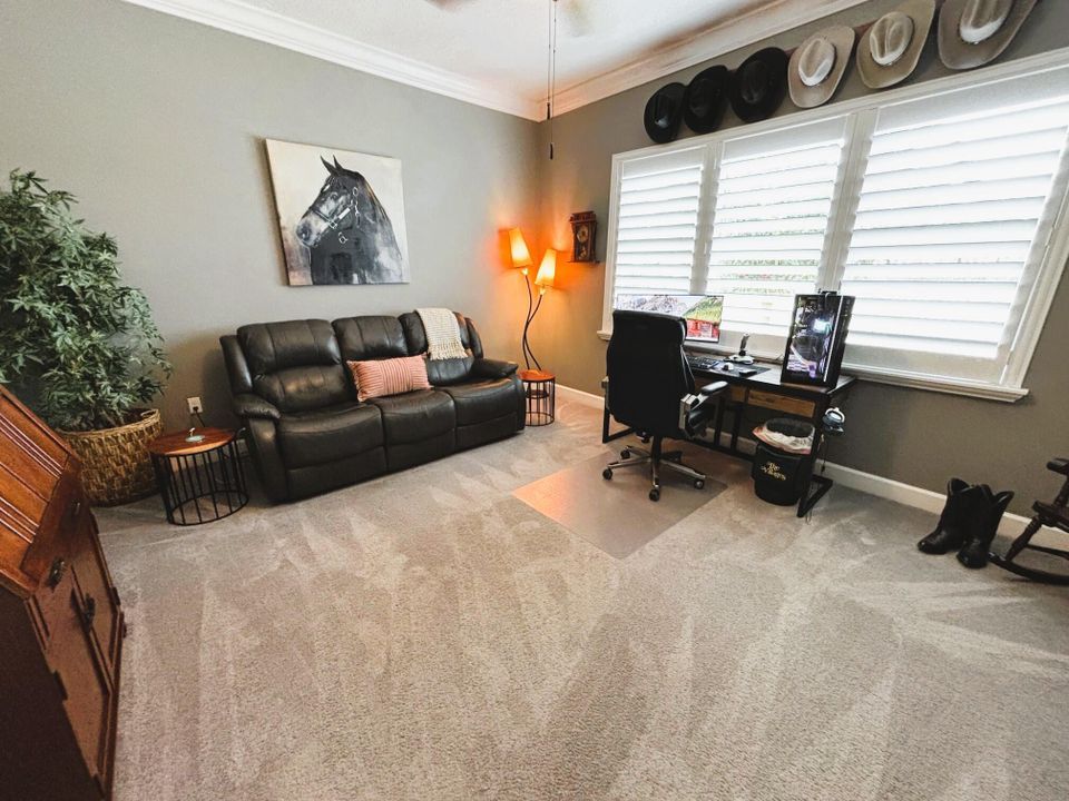 待售: $833,900 (2 贝兹, 3 浴室, 2740 平方英尺)