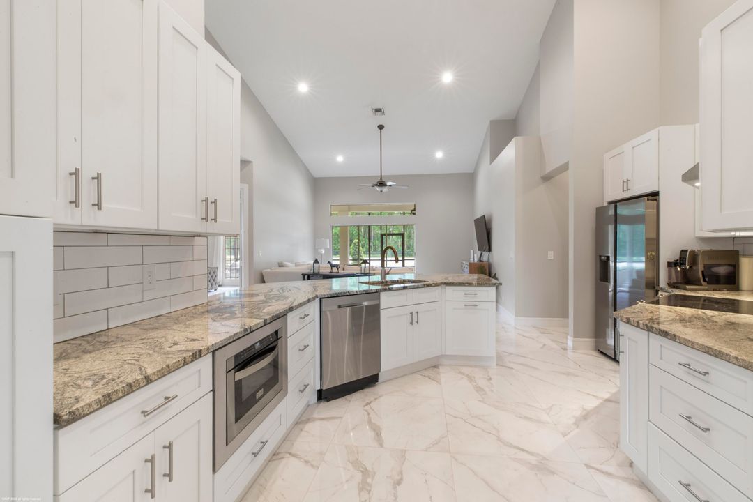 For Sale: $5,700,000 (3 beds, 3 baths, 2329 Square Feet)