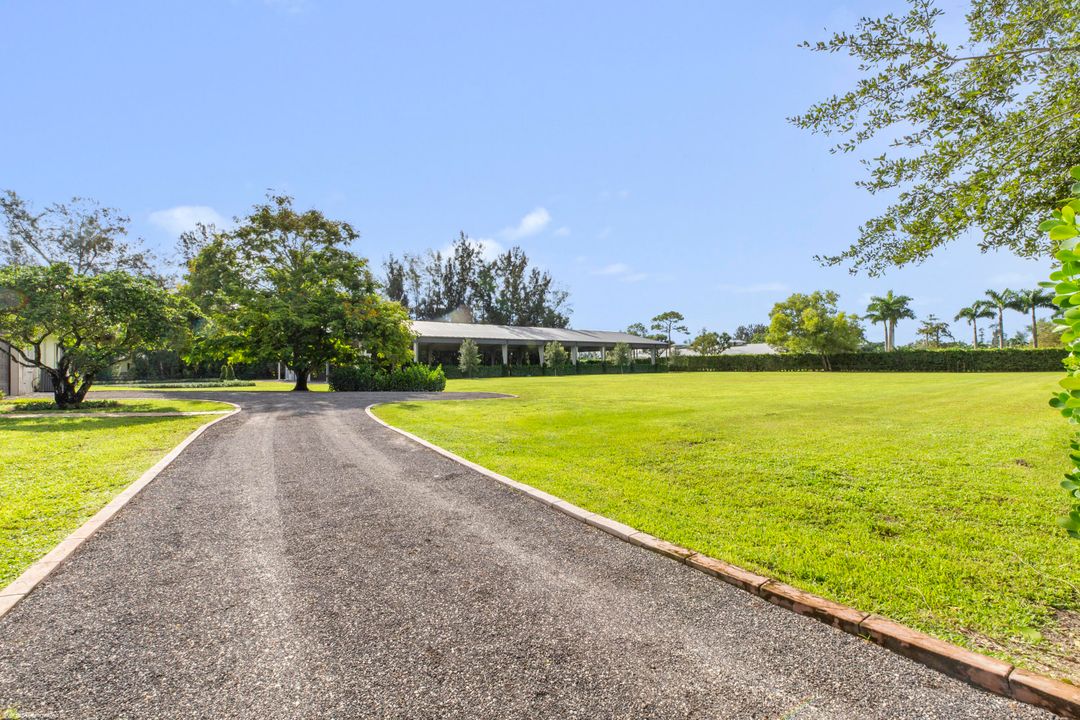For Sale: $5,700,000 (3 beds, 3 baths, 2329 Square Feet)