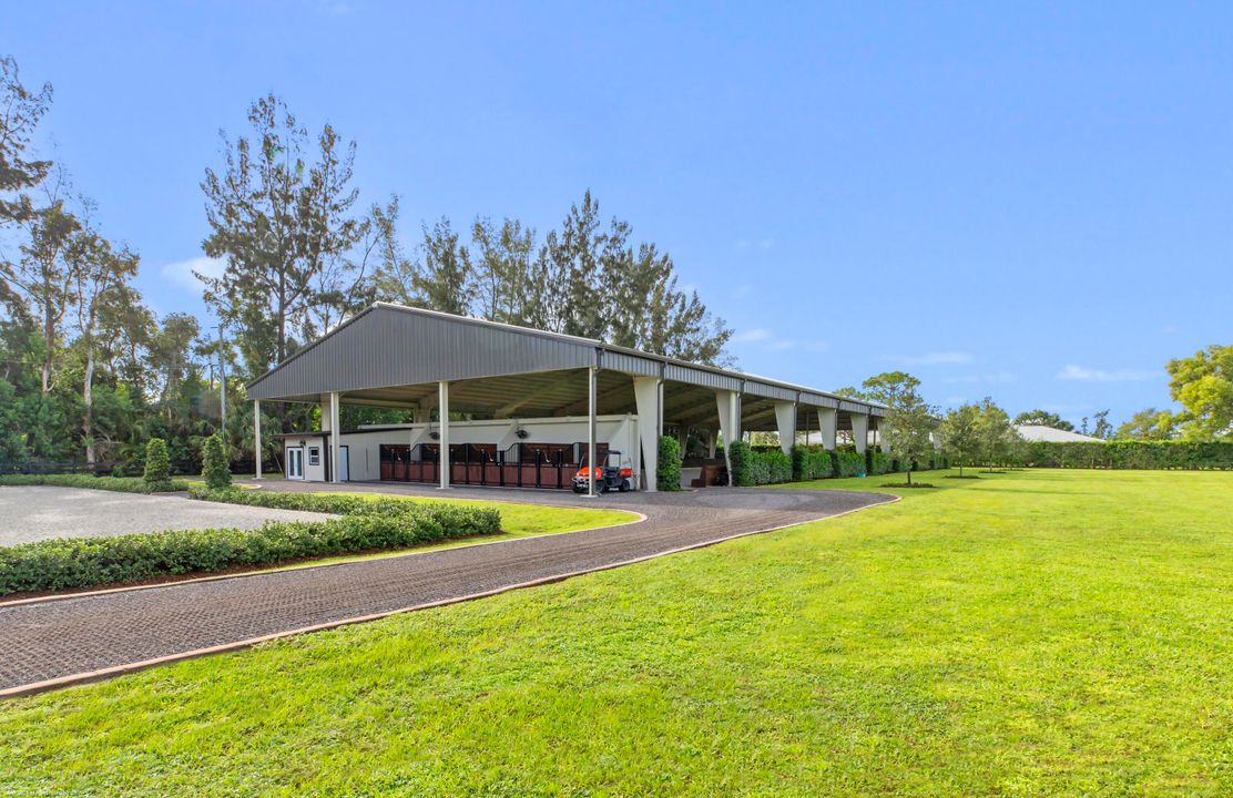 For Sale: $5,700,000 (3 beds, 3 baths, 2329 Square Feet)