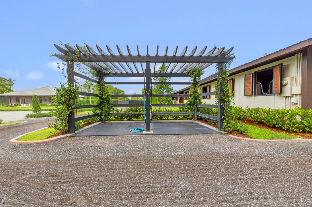 For Sale: $5,700,000 (3 beds, 3 baths, 2329 Square Feet)