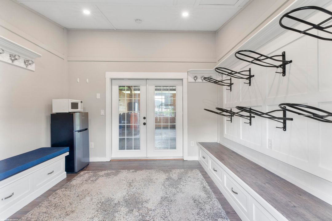 For Sale: $5,700,000 (3 beds, 3 baths, 2329 Square Feet)