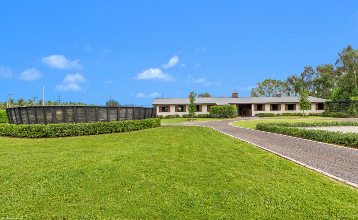 For Sale: $5,700,000 (3 beds, 3 baths, 2329 Square Feet)