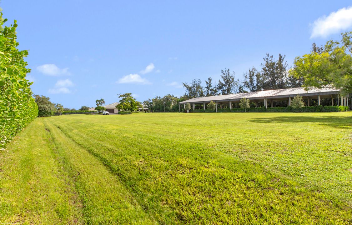 For Sale: $5,700,000 (3 beds, 3 baths, 2329 Square Feet)