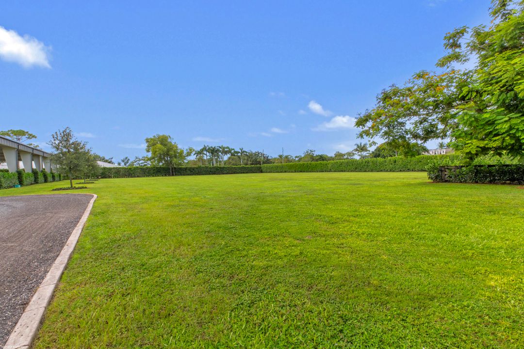 For Sale: $5,700,000 (3 beds, 3 baths, 2329 Square Feet)