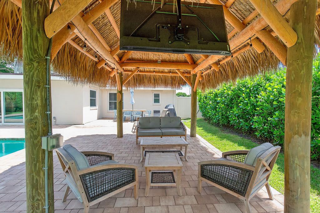 For Rent: $6,200 (3 beds, 2 baths, 1540 Square Feet)