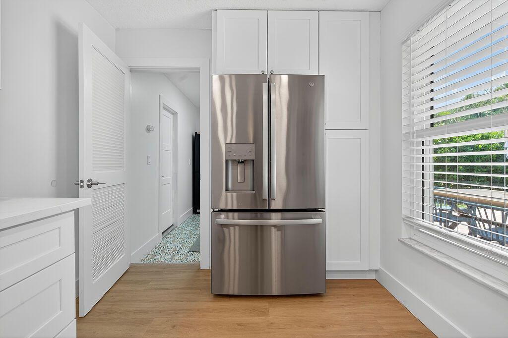 For Rent: $6,200 (3 beds, 2 baths, 1540 Square Feet)