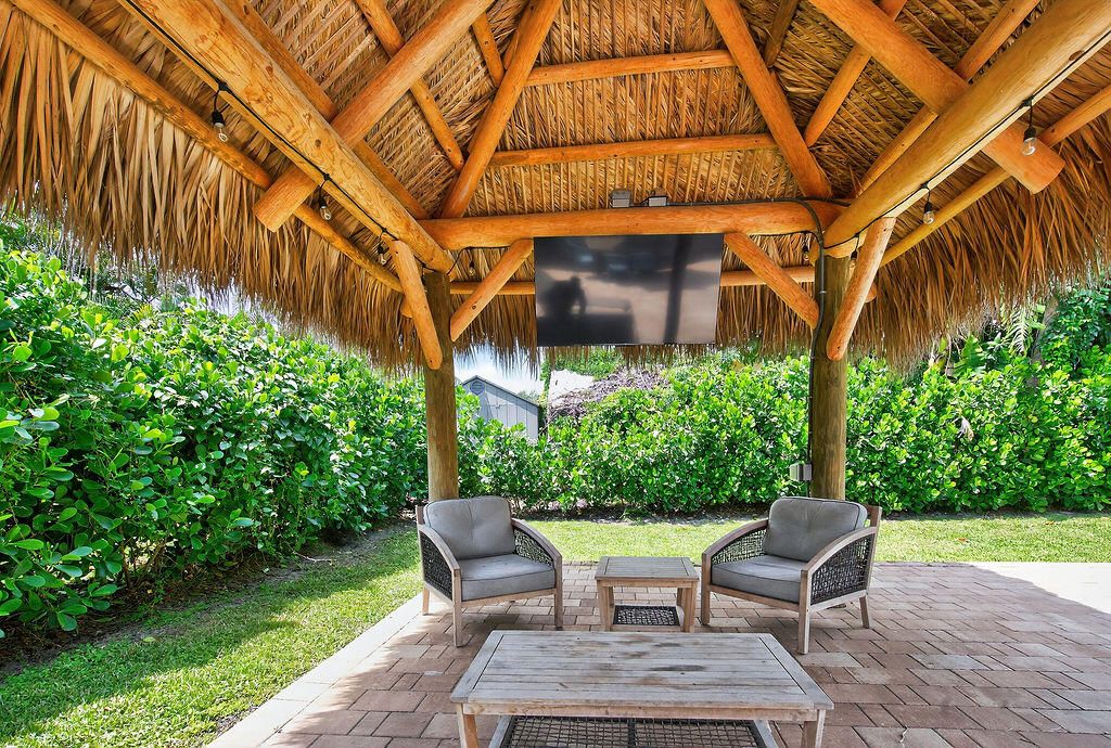 For Rent: $6,200 (3 beds, 2 baths, 1540 Square Feet)