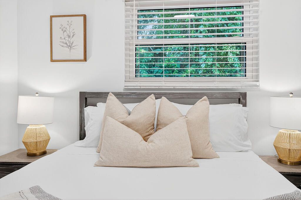 For Rent: $6,200 (3 beds, 2 baths, 1540 Square Feet)