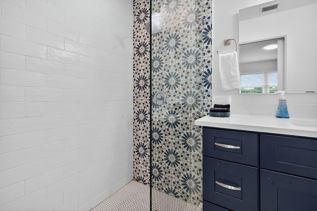 For Rent: $6,200 (3 beds, 2 baths, 1540 Square Feet)