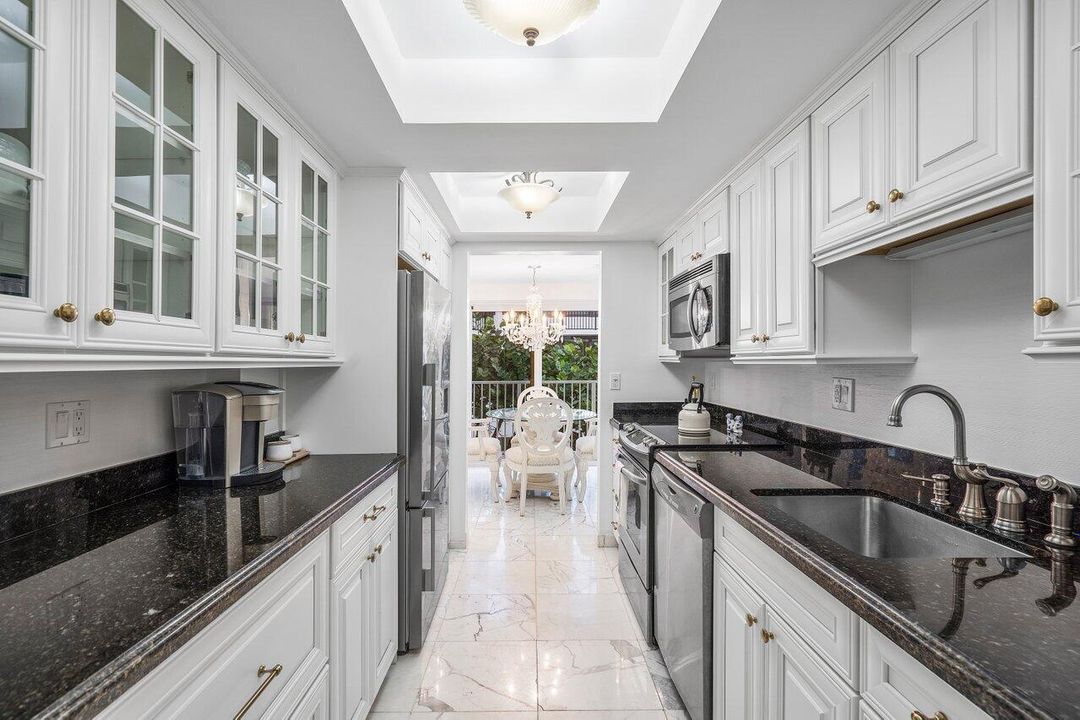 Active With Contract: $8,500 (2 beds, 2 baths, 1182 Square Feet)