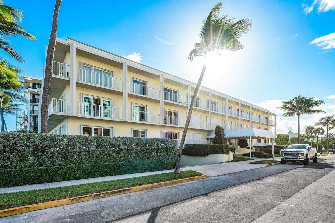 Active With Contract: $8,500 (2 beds, 2 baths, 1182 Square Feet)