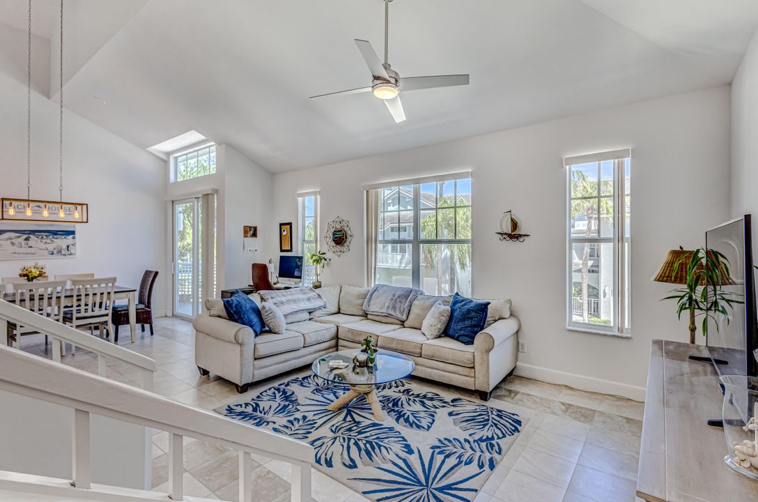 Active With Contract: $8,000 (2 beds, 2 baths, 1263 Square Feet)