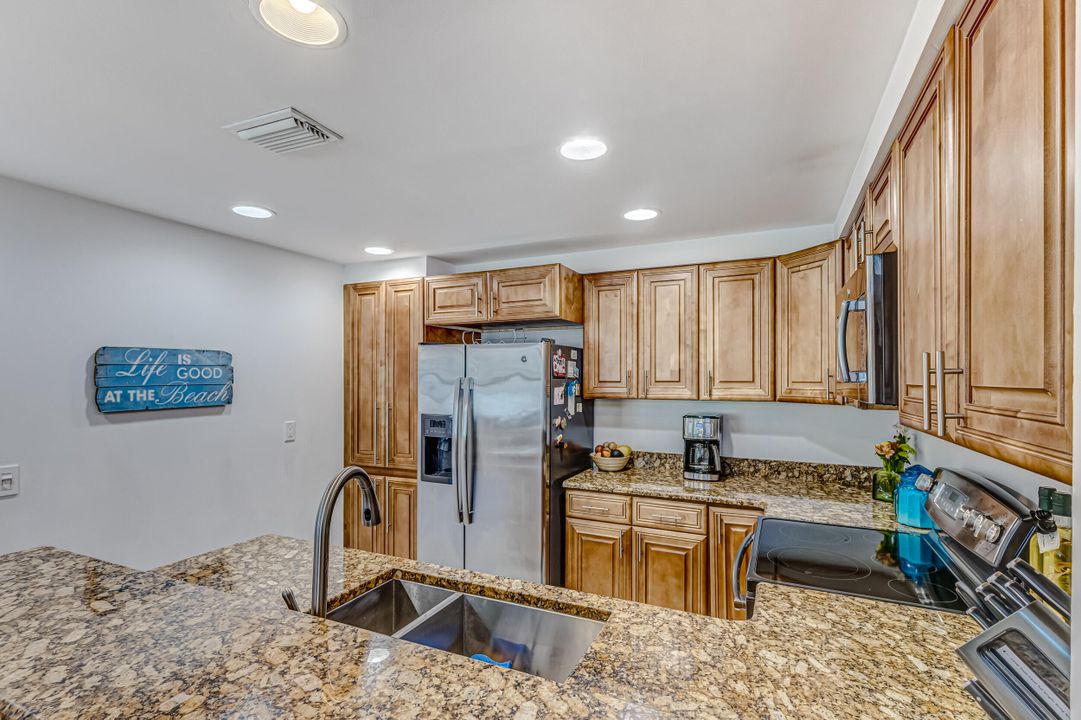 Active With Contract: $8,000 (2 beds, 2 baths, 1263 Square Feet)