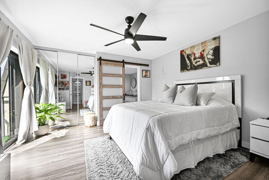 合同活跃: $309,999 (2 贝兹, 2 浴室, 1236 平方英尺)