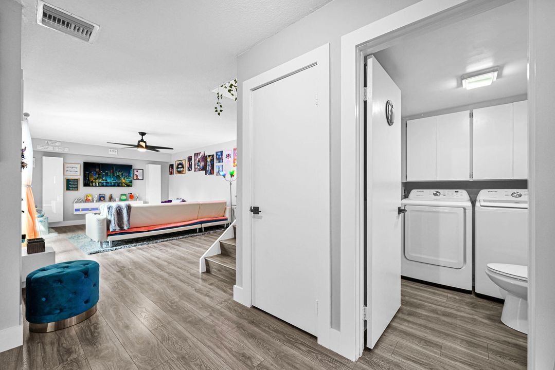 合同活跃: $309,999 (2 贝兹, 2 浴室, 1236 平方英尺)