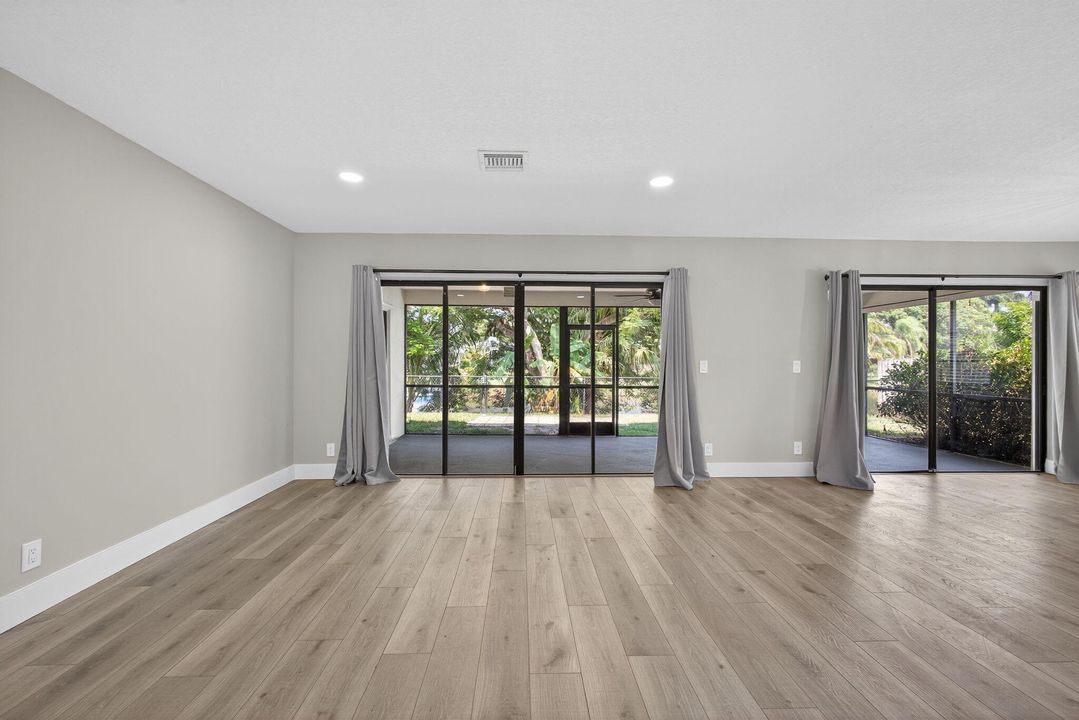 Active With Contract: $3,650 (3 beds, 2 baths, 1865 Square Feet)